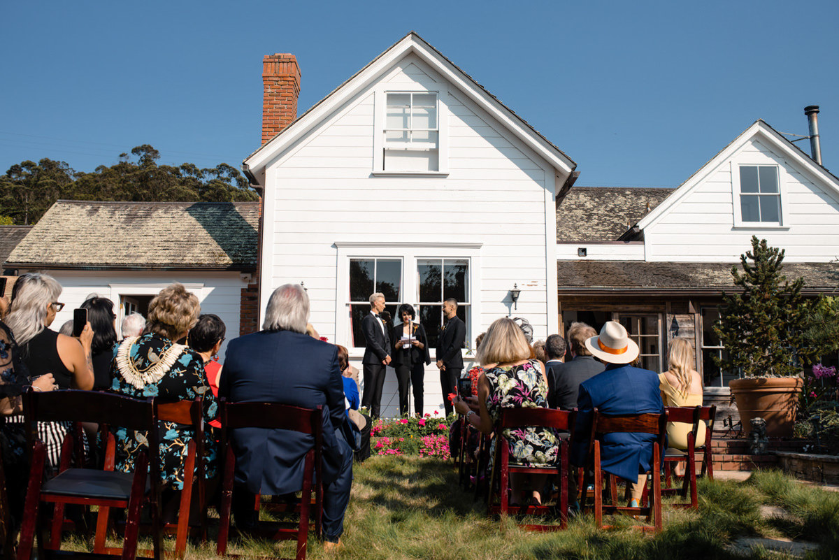 half moon bay backyard wedding photography 27