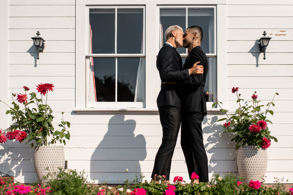 half moon bay backyard wedding photography 38